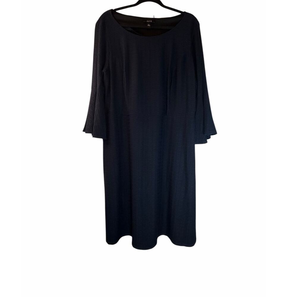 Alyx Navy Textured Dress - Size 1X - Picture 13 of 13